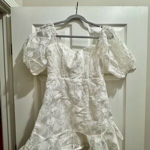 Elegant White Lace Dress